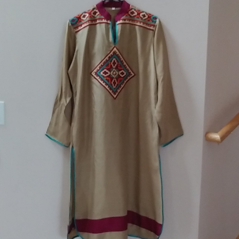 Beige and maroon shalwar kameez Pakistani Indian